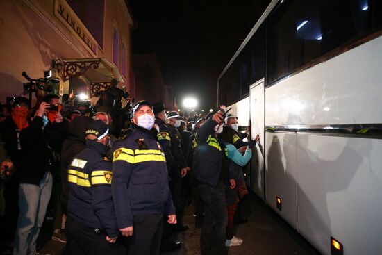 Акция протеста против В. Познера в Грузии