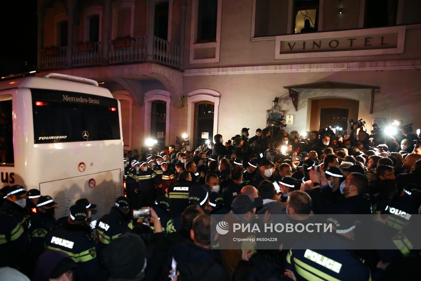 Акция протеста против В. Познера в Грузии