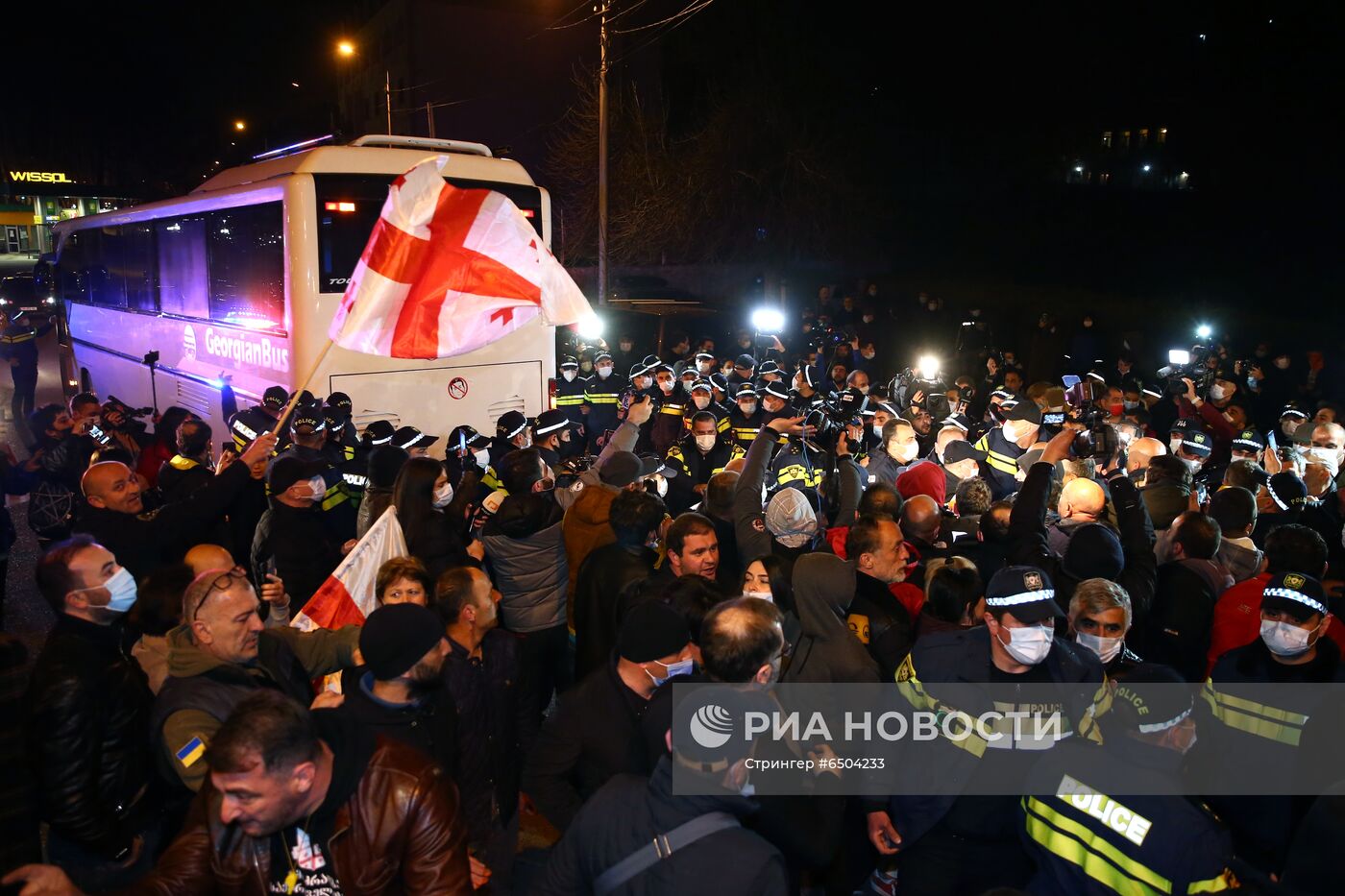 Акция протеста против В. Познера в Грузии