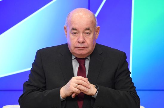 Торжественное собрание, посвященное Дню единения народов Белоруссии и России