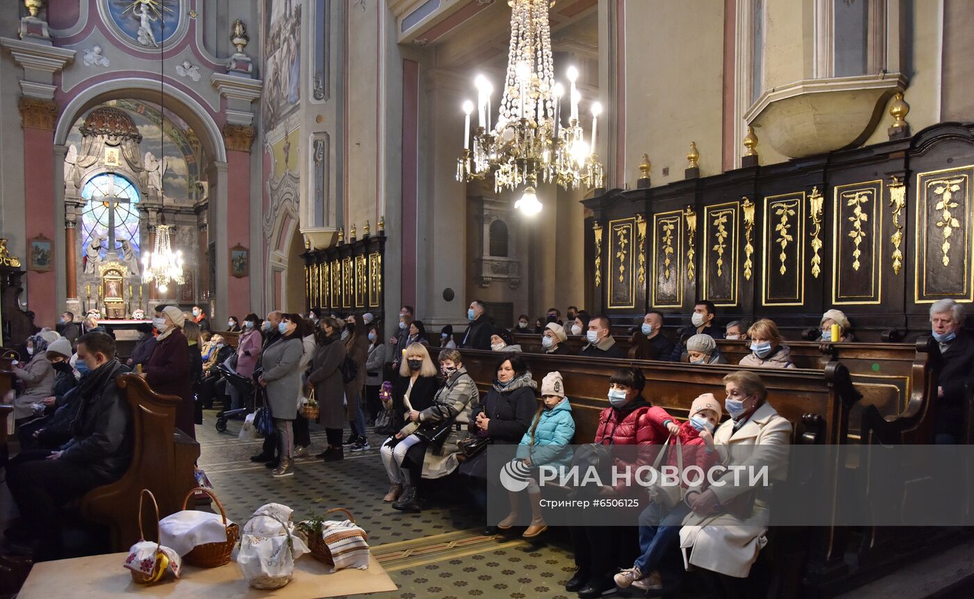 Празднование католической Пасхи