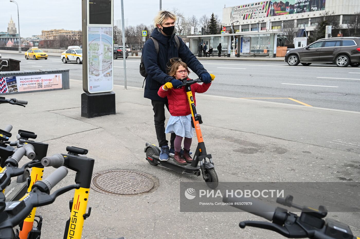 Начало сезона проката электросамокатов в Москве