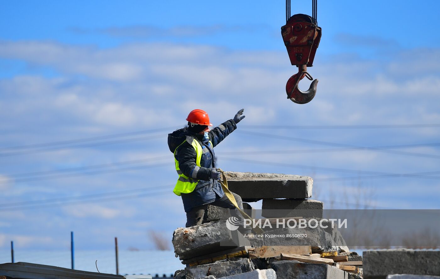 Реставрация чугунных ограждений и гранита с Большого Каменного моста