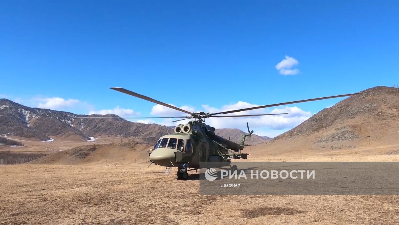 Министр обороны РФ С. Шойгу объявил проверку боевой готовности российских войск