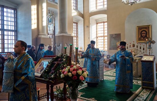 Первое за 88 лет богослужение в Верхнем храме Благовещенской церкви Александро-Невской лавры