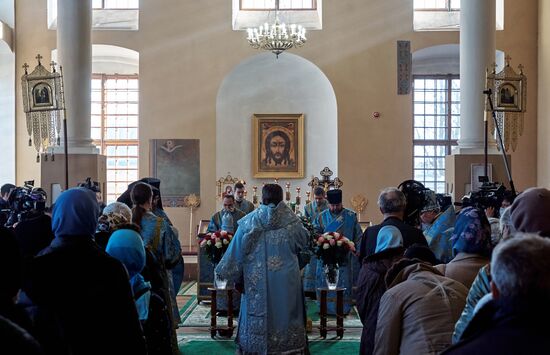 Первое за 88 лет богослужение в Верхнем храме Благовещенской церкви Александро-Невской лавры