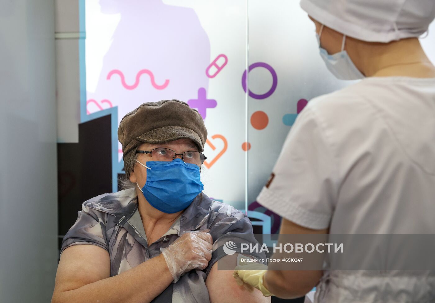 Вакцинация от COVID-19 в ТЦ "Парк-хаус"