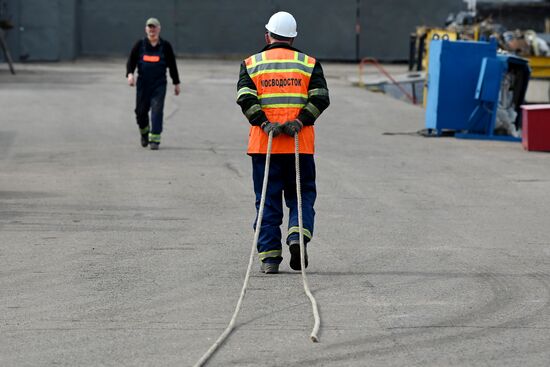 Подготовка к открытию технической навигации на Москве-реке  