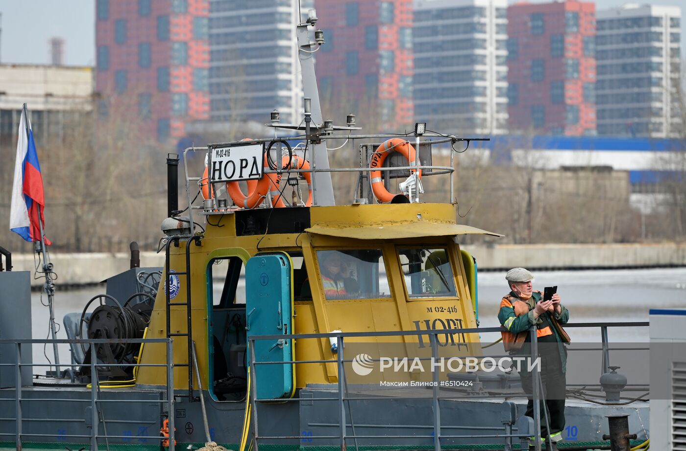 Подготовка к открытию технической навигации на Москве-реке