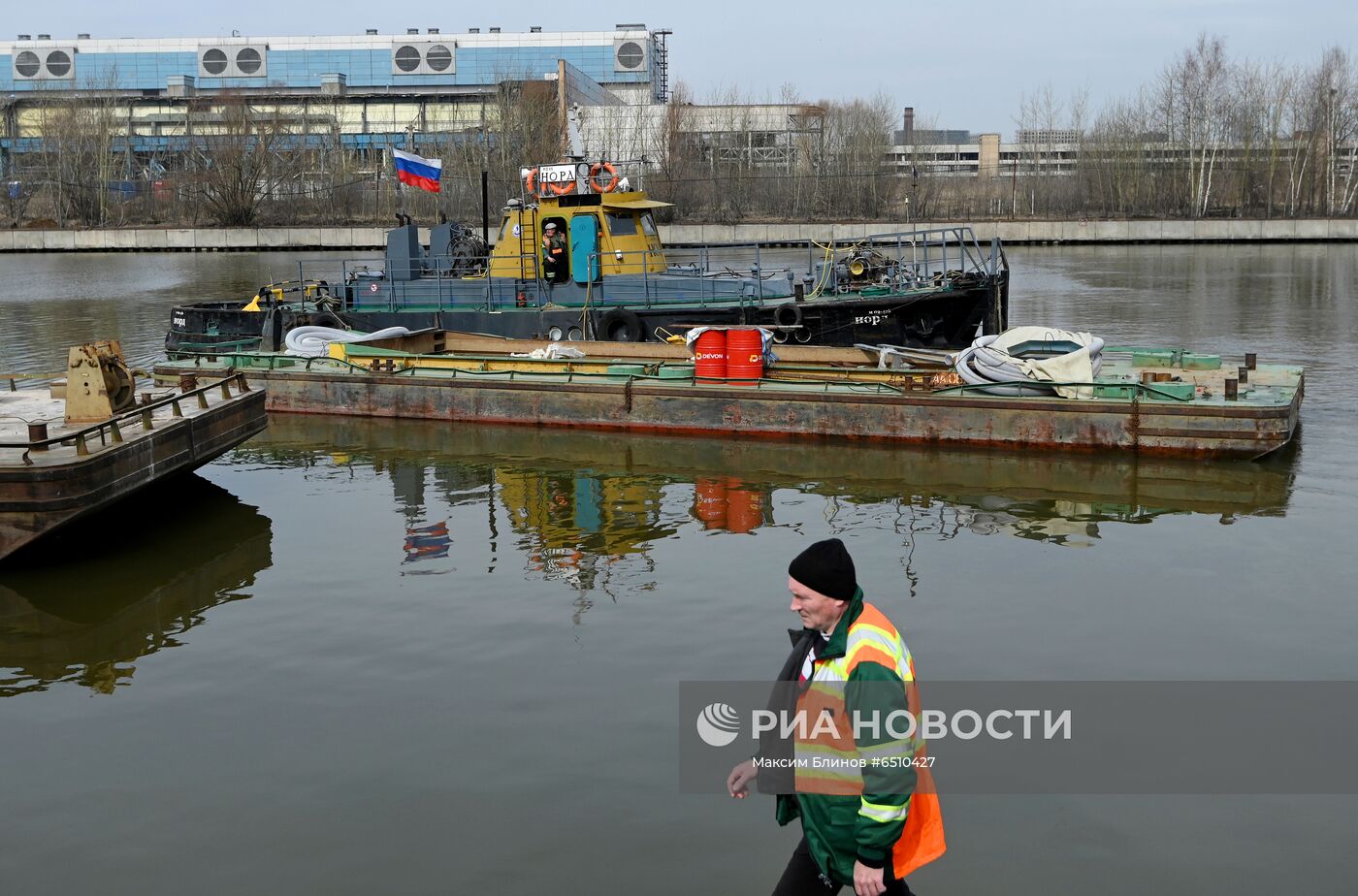 Подготовка к открытию технической навигации на Москве-реке