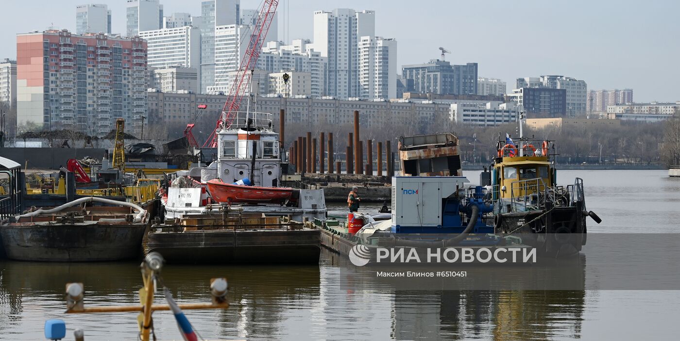 Подготовка к открытию технической навигации на Москве-реке