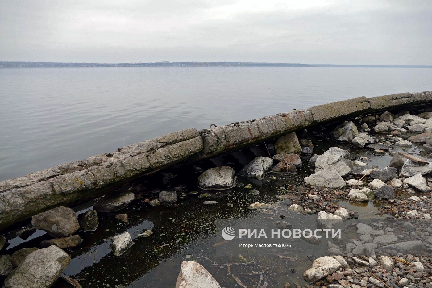 Дамба Хаджибейского лимана в Одессе