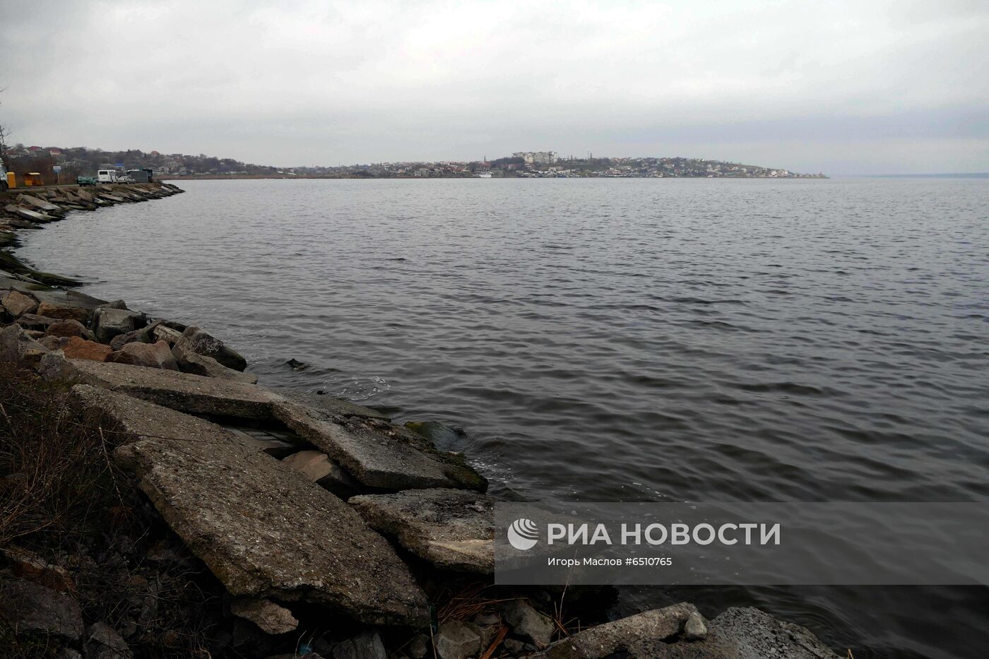 Дамба Хаджибейского лимана в Одессе