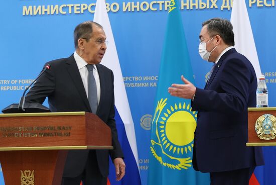 Визит главы МИД РФ С. Лаврова в Казахстан