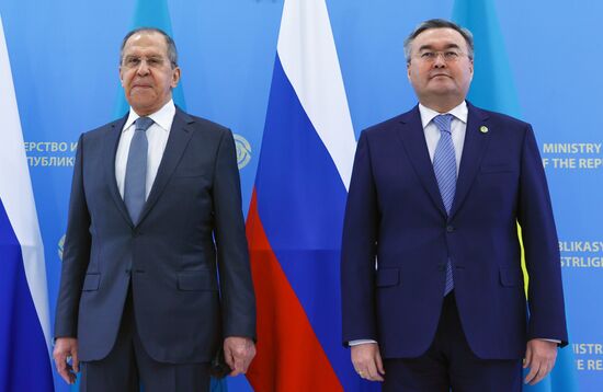 Визит главы МИД РФ С. Лаврова в Казахстан
