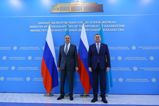 Визит главы МИД РФ С. Лаврова в Казахстан