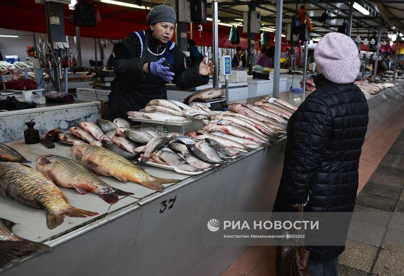 Продовольственный рынок в Симферополе