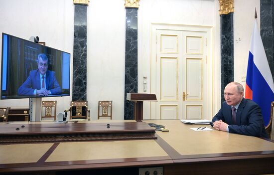 Президент РФ В. Путин предложил пост врио главы Северной Осетии - Алании С. Меняйло