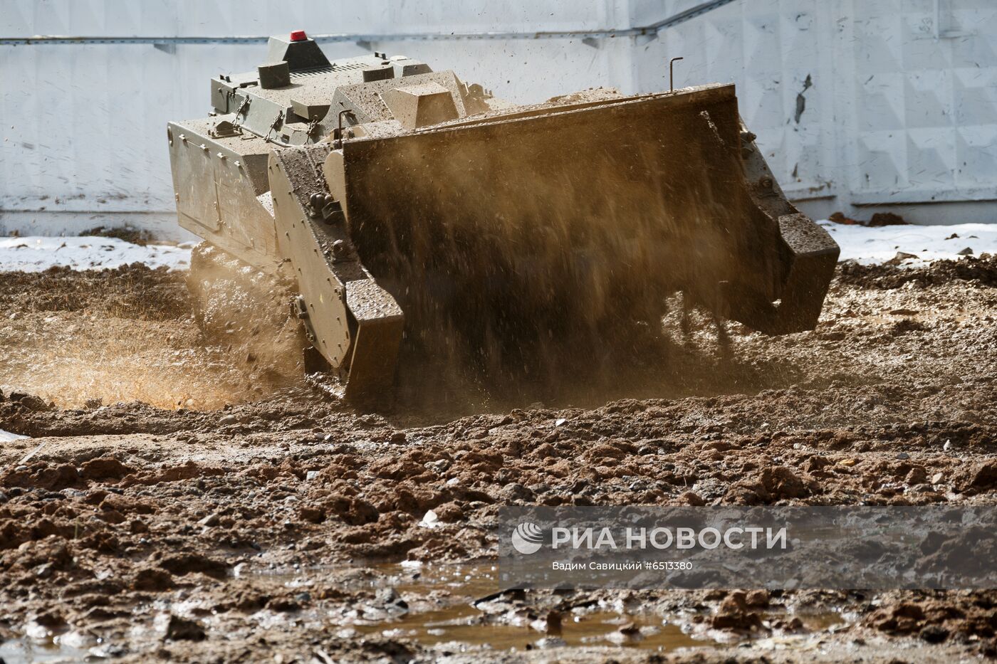 Министр обороны РФ С . Шойгу проверил выполнение гособоронзаказа на предприятии ОАО "766 УПТК"