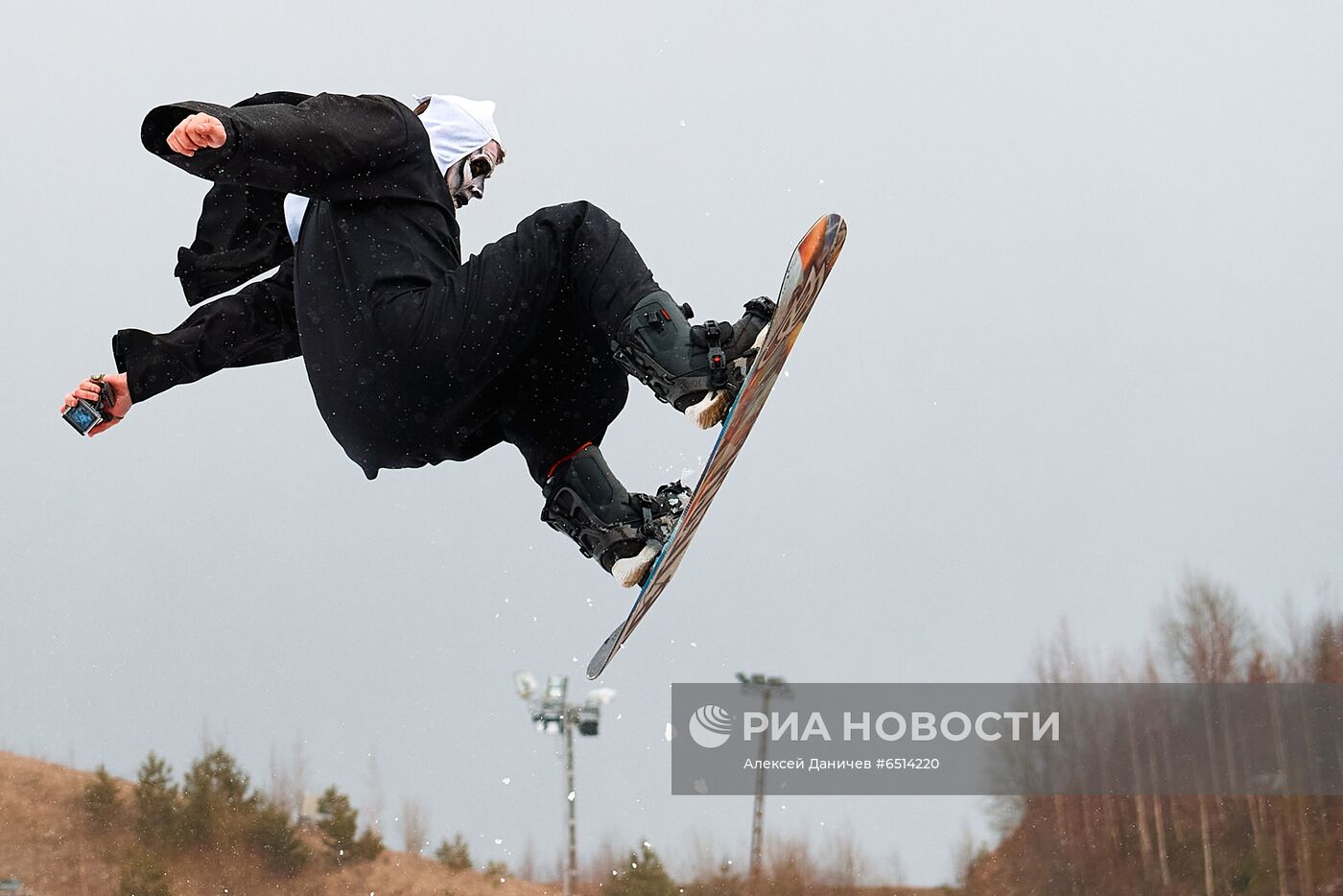 Соревнование Red Bull Jump & Freeze