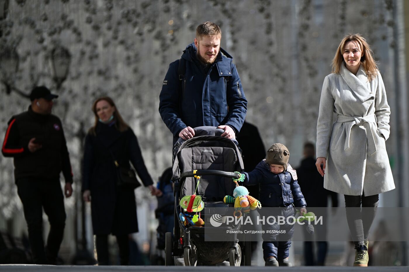 Теплая погода в Москве 