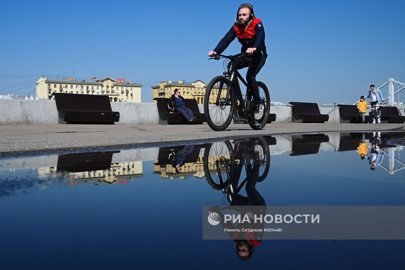 Теплая погода в Москве 