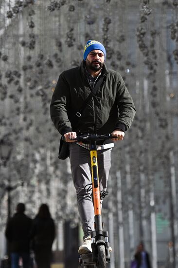 Теплая погода в Москве 