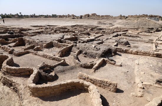 Найденный при раскопках под Луксором древний город 