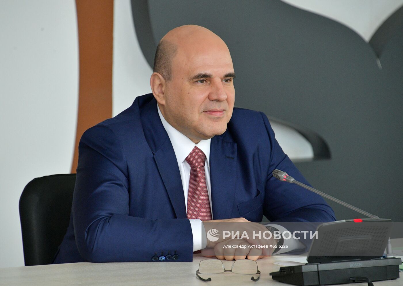 Премьер-министр РФ М. Мишустин в День космонавтики посетил Московский авиационный институт