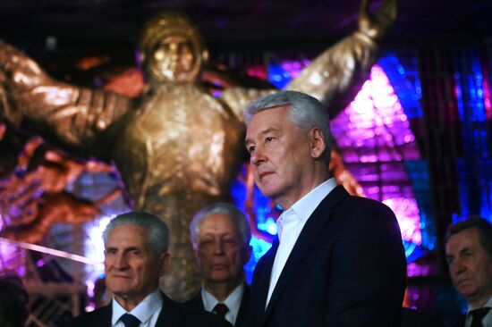 Мероприятия по случаю 60-летия со дня первого полета человека в космос на ВДНХ 