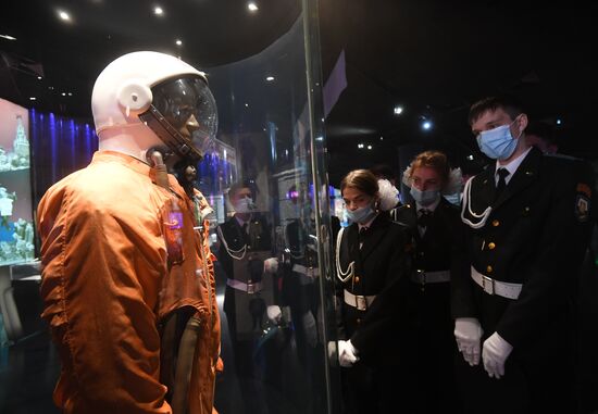 Мероприятия по случаю 60-летия со дня первого полета человека в космос на ВДНХ 