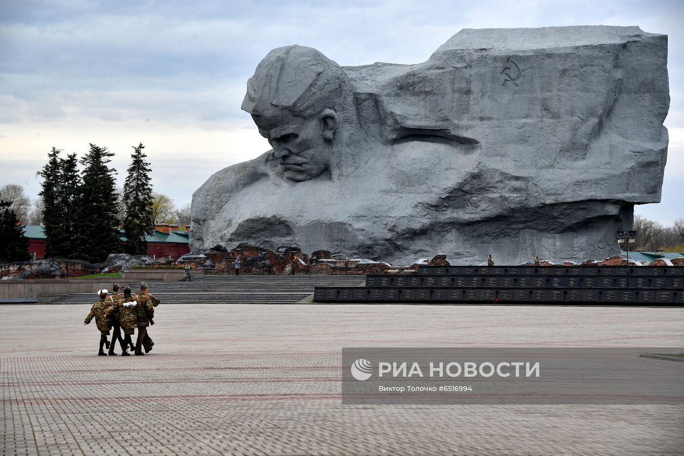 Мемориальный комплекс "Брестская крепость-герой"