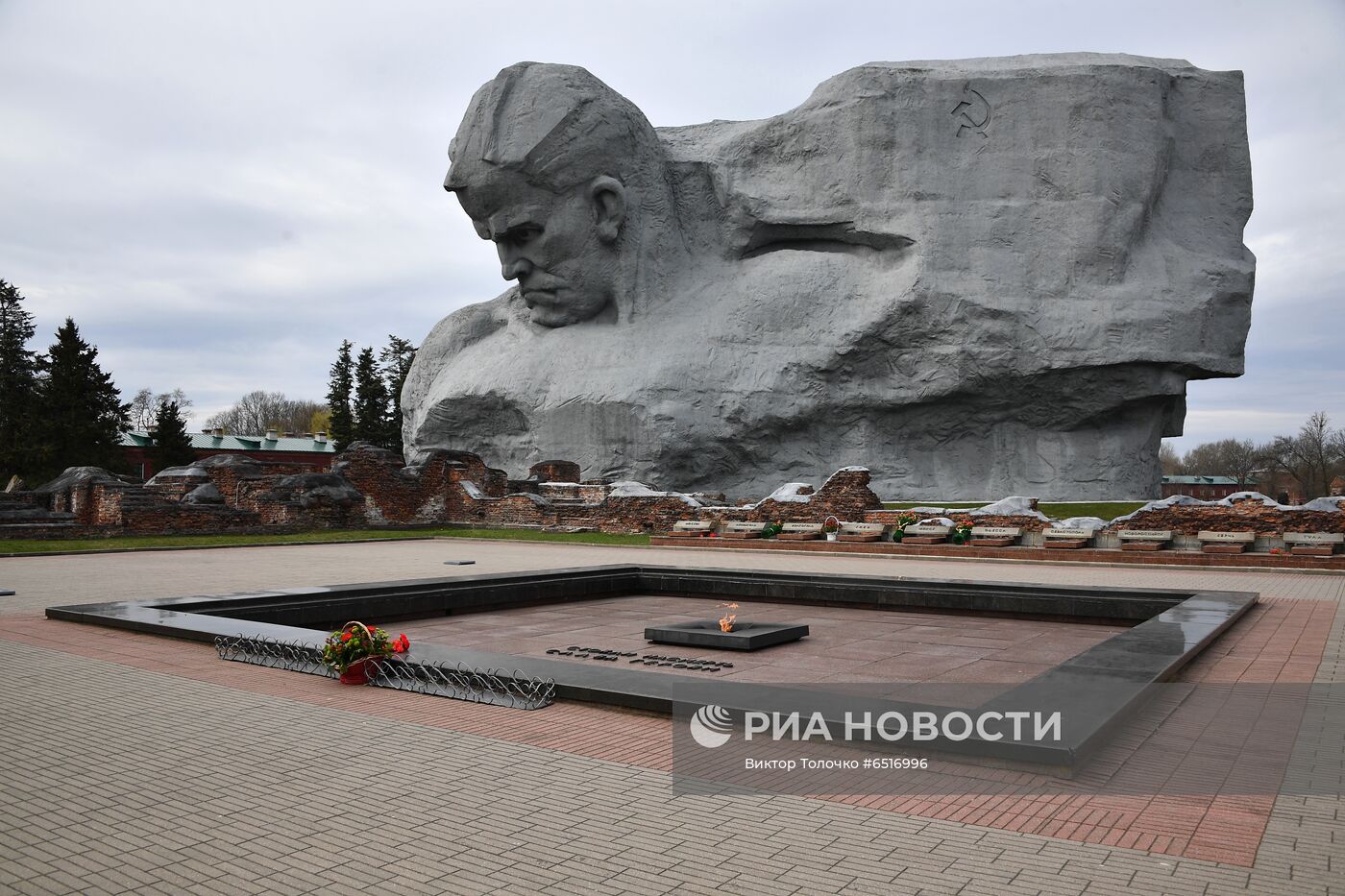 Мемориальный комплекс "Брестская крепость-герой"