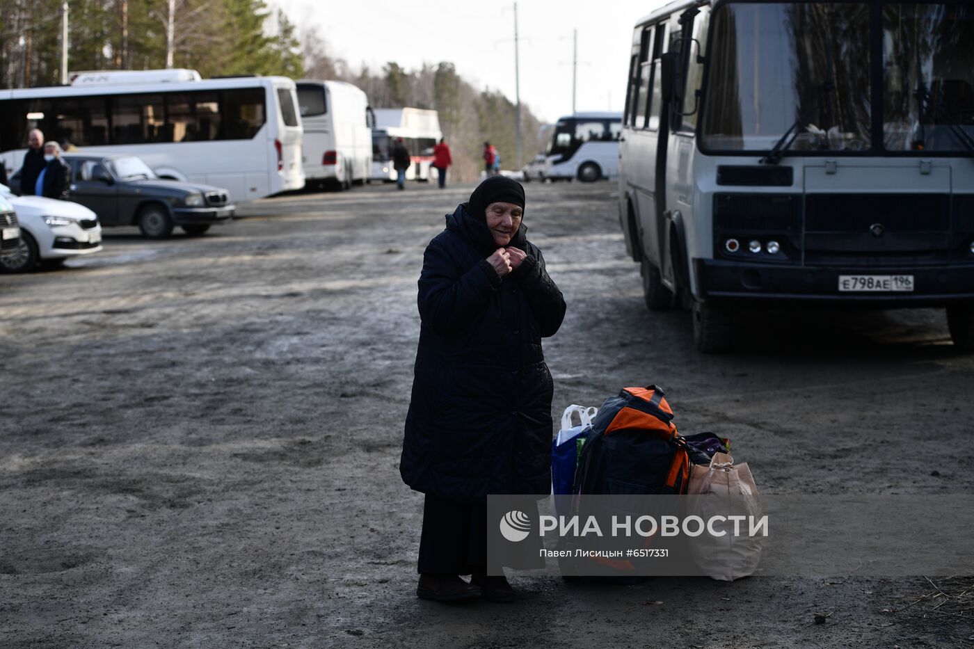 Приставы приступили к выселению жителей Среднеуральского монастыря