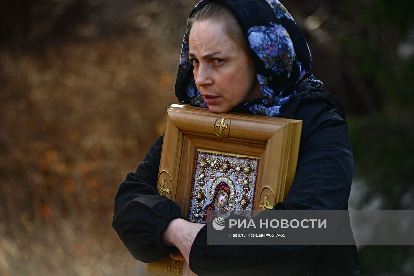 Приставы приступили к выселению жителей Среднеуральского монастыря