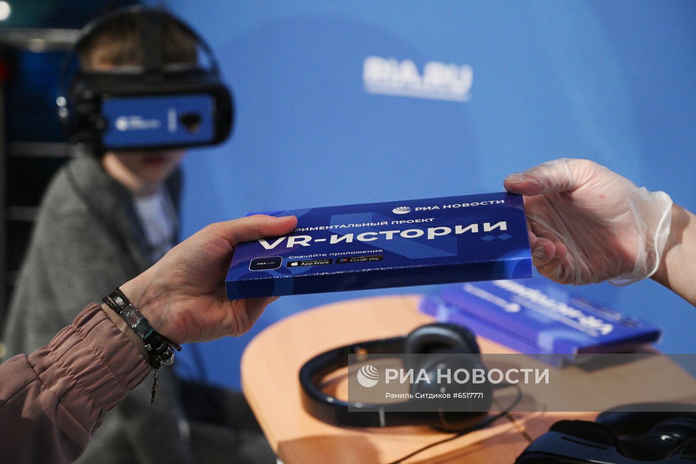 Презентация VR-проектов RIA Lab в рамках Недели Космонавтики в Московском планетарии