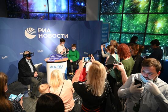 Презентация VR-проектов RIA Lab в рамках Недели Космонавтики в Московском планетарии