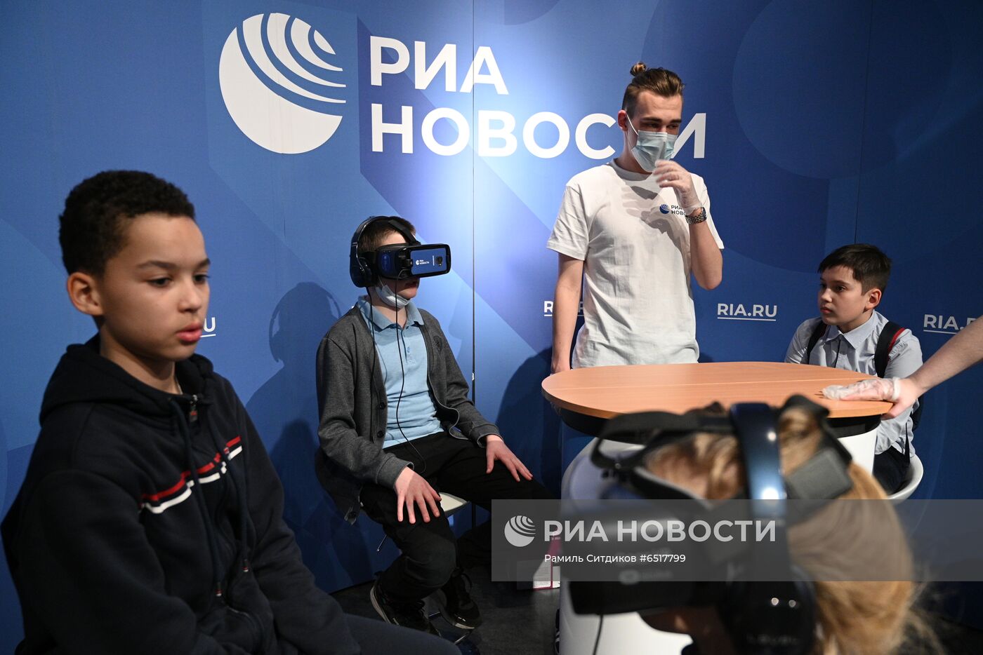 Презентация VR-проектов RIA Lab в рамках Недели Космонавтики в Московском планетарии