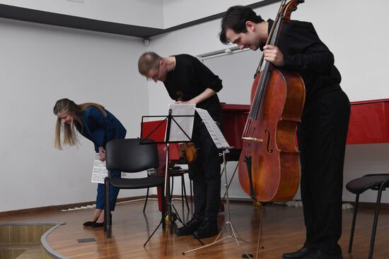 Концерт "Диалоги эпох. От барокко до джаза" в "Есенин-центре"