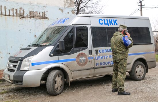 Последствия обстрела в Донецке