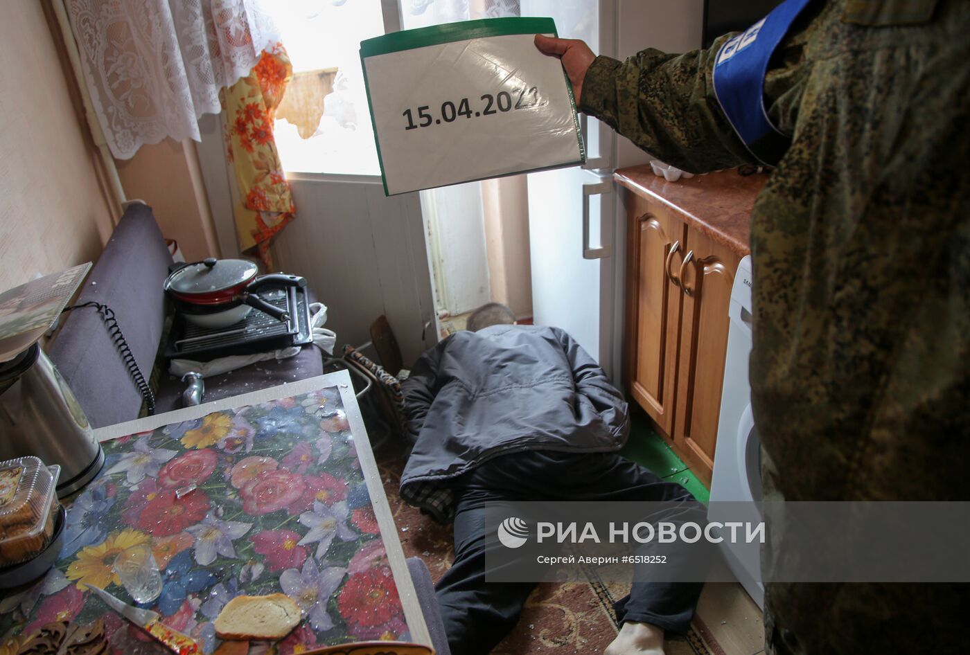 Последствия обстрела в Донецке