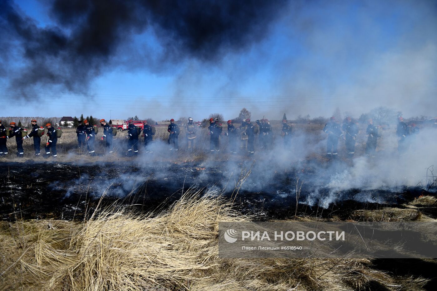 Учения МЧС по тушению лесных пожаров 