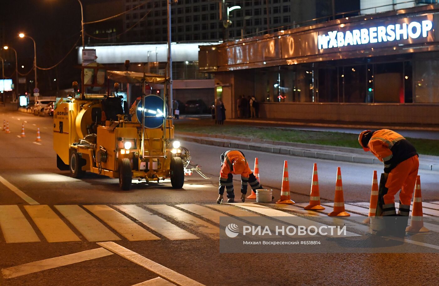 Нанесение дорожной разметки в Москве