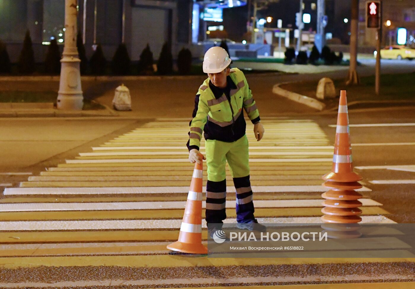 Нанесение дорожной разметки в Москве