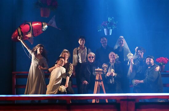 Спектакль "Дурочка" в театре им. Евг. Вахтангова