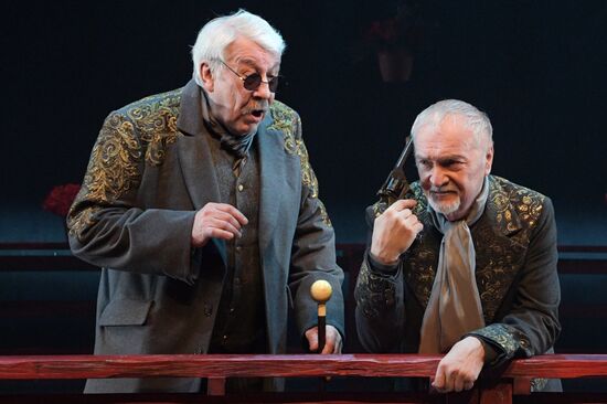 Спектакль "Дурочка" в театре им. Евг. Вахтангова