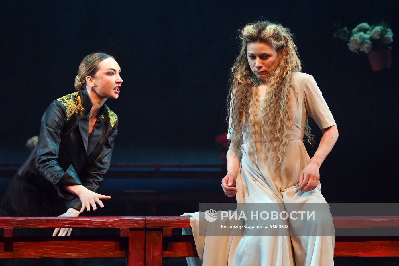 Спектакль "Дурочка" в театре им. Евг. Вахтангова