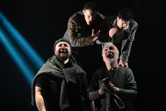 Спектакль "Дурочка" в театре им. Евг. Вахтангова