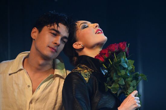 Спектакль "Дурочка" в театре им. Евг. Вахтангова