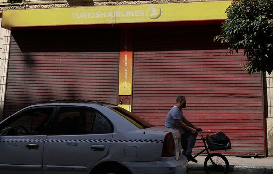 Туристы вынуждены продлить пребывание в Египте в связи с коронавирусом